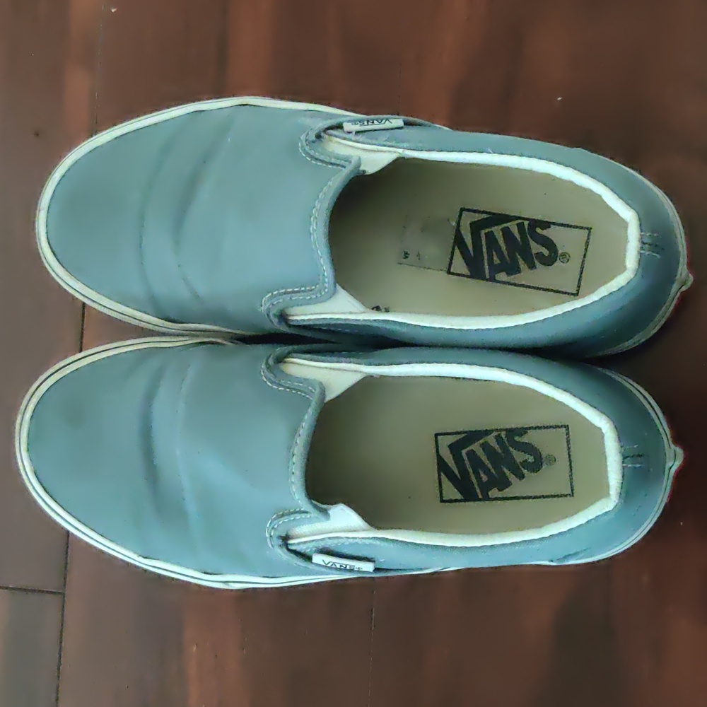Vans classic slip ons Size 4.5